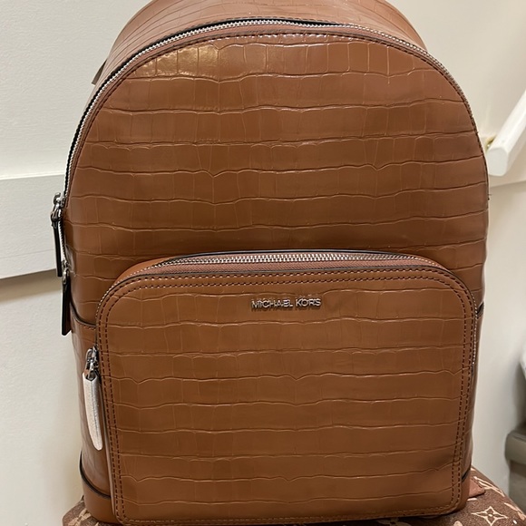 Brandnew Michael Kors Laptop Backpack - Picture 2 of 10